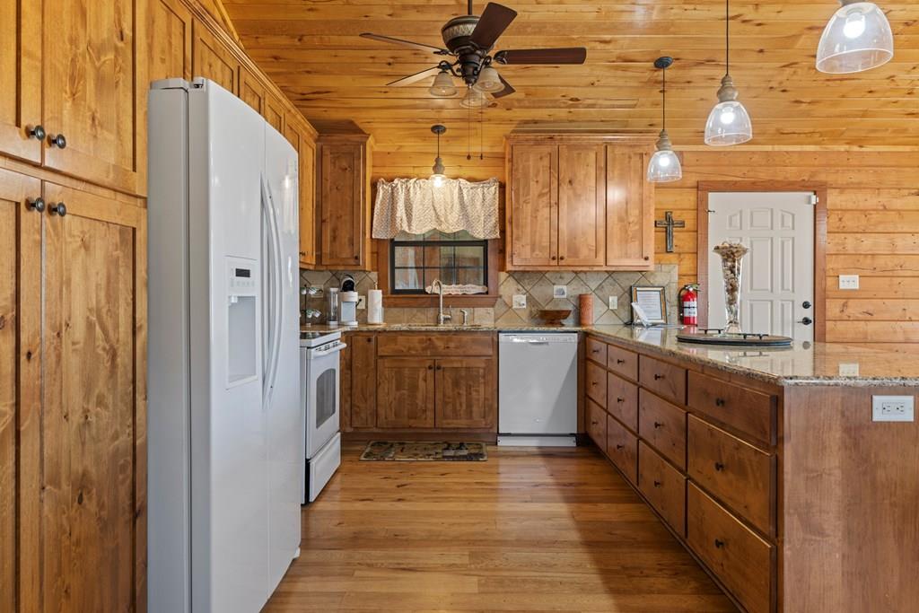 394 Ranch Rd 1376 RD