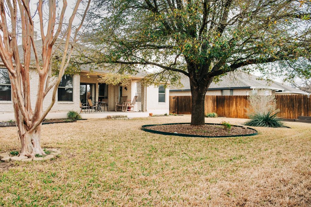 313 Chase Oaks Place