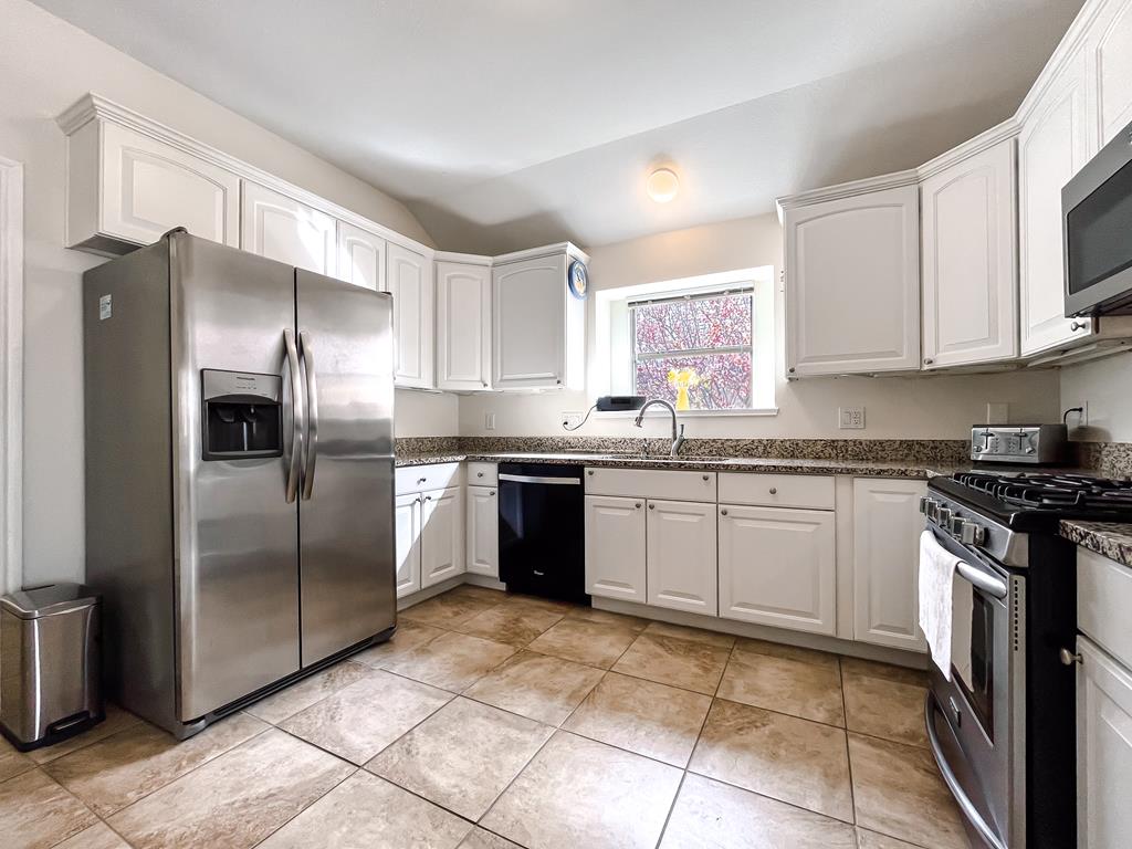 313 Chase Oaks Place