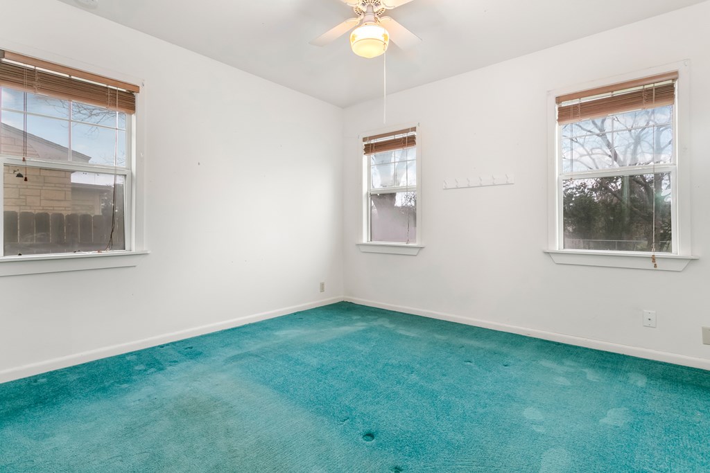115 Beverly Dr