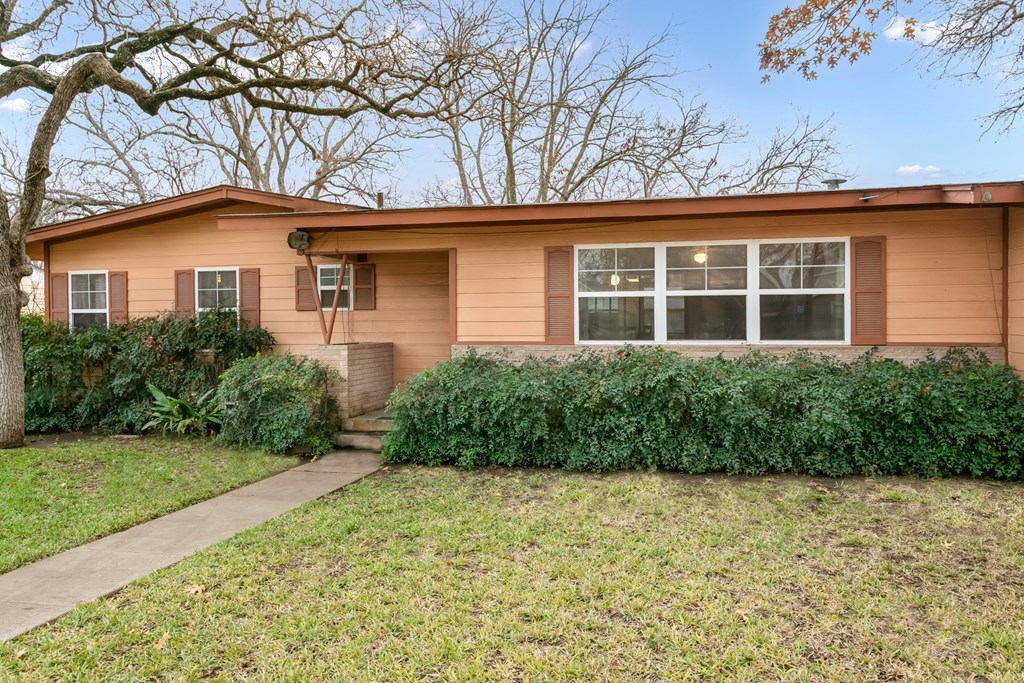 115 Beverly Dr