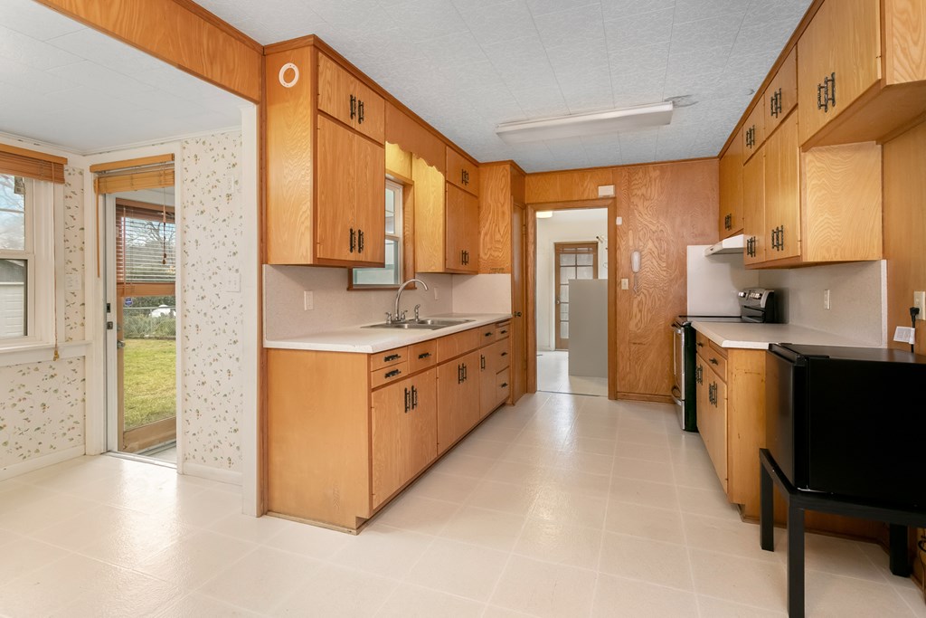 115 Beverly Dr