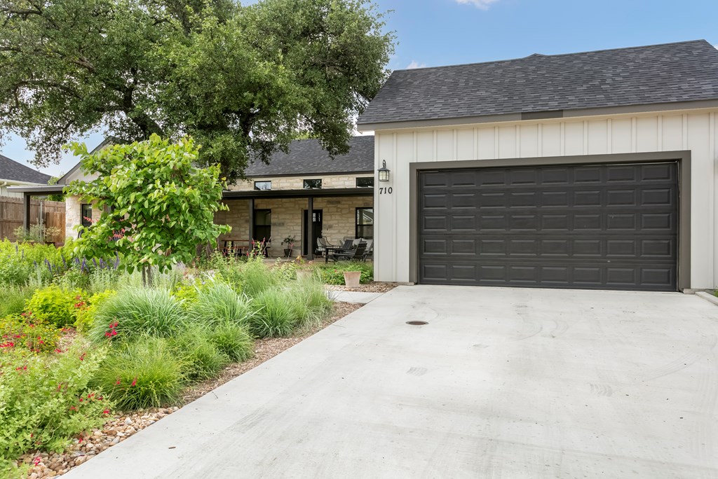 710 Chinkapin Dr