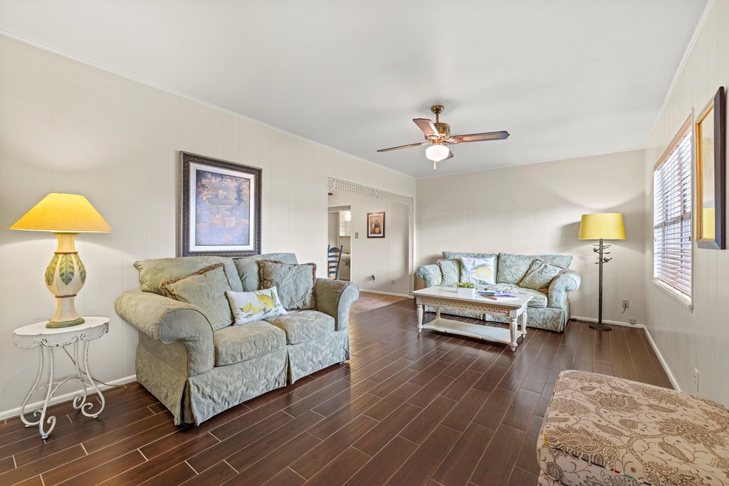 331 W Nimitz St