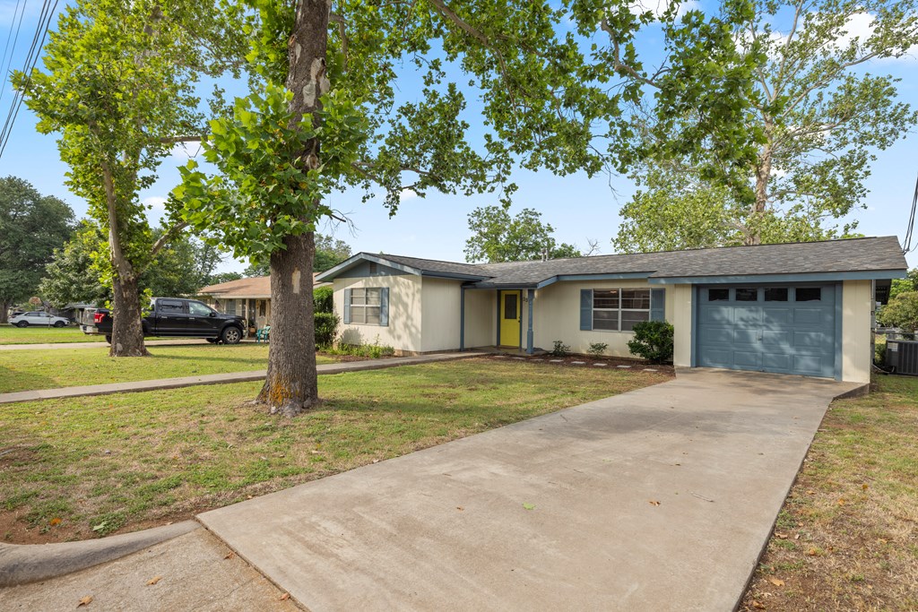 331 W Nimitz St
