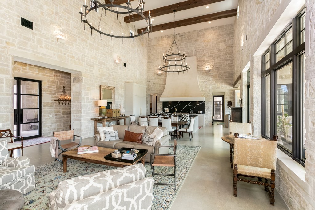 3450 Boot Ranch Circle