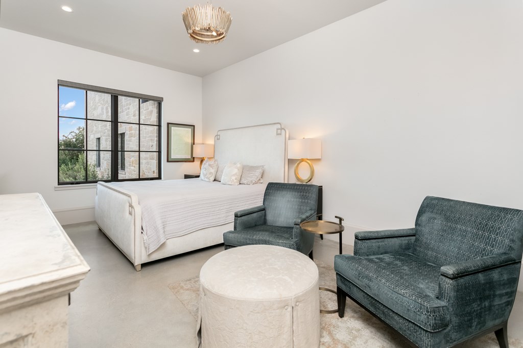 3450 Boot Ranch Circle
