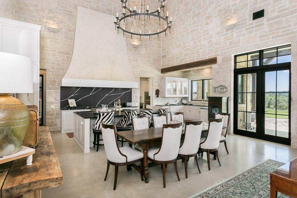 3450 Boot Ranch Circle