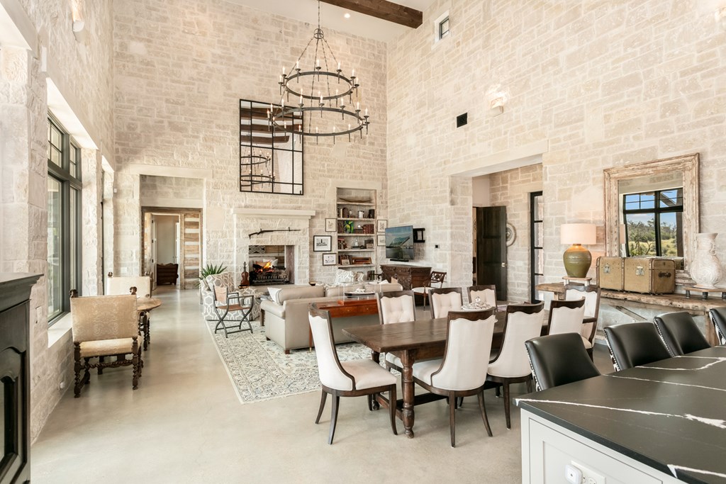 3450 Boot Ranch Circle