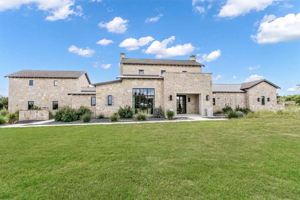 3450 Boot Ranch Circle
