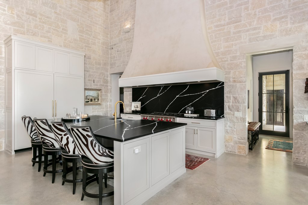 3450 Boot Ranch Circle