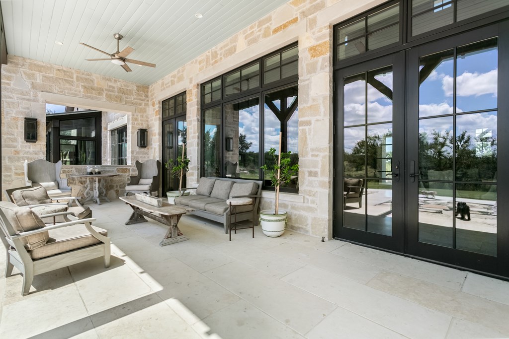 3450 Boot Ranch Circle
