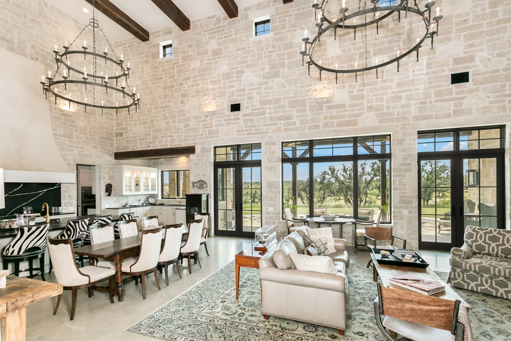 3450 Boot Ranch Circle