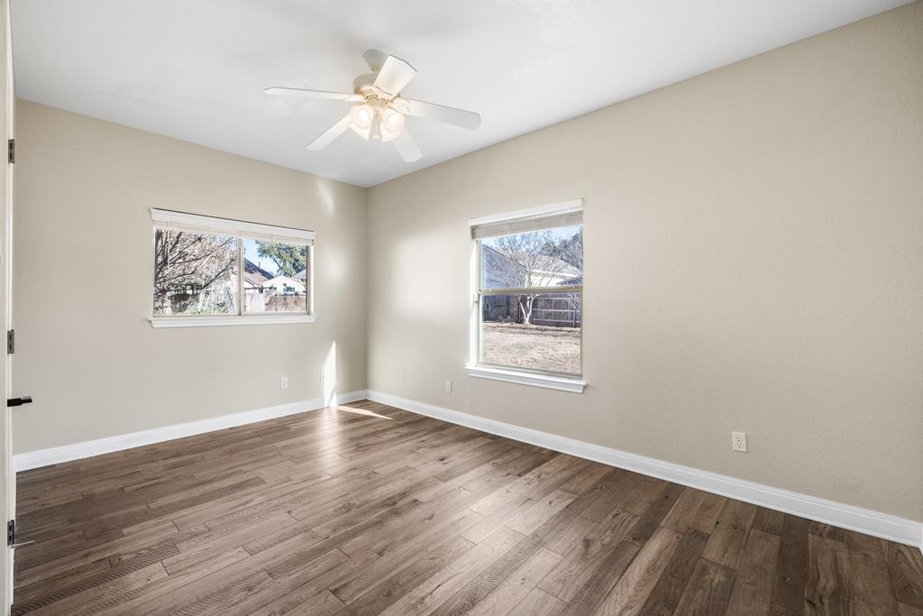 2154 Hedgestone