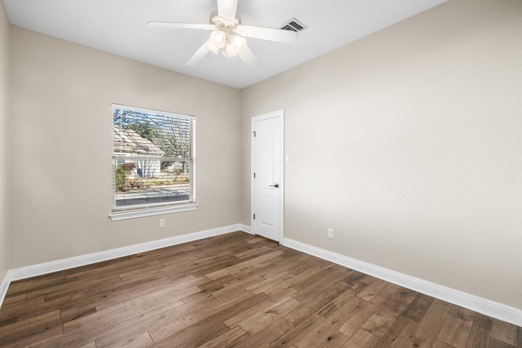 2154 Hedgestone