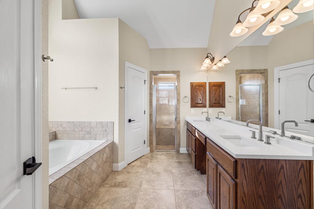2154 Hedgestone