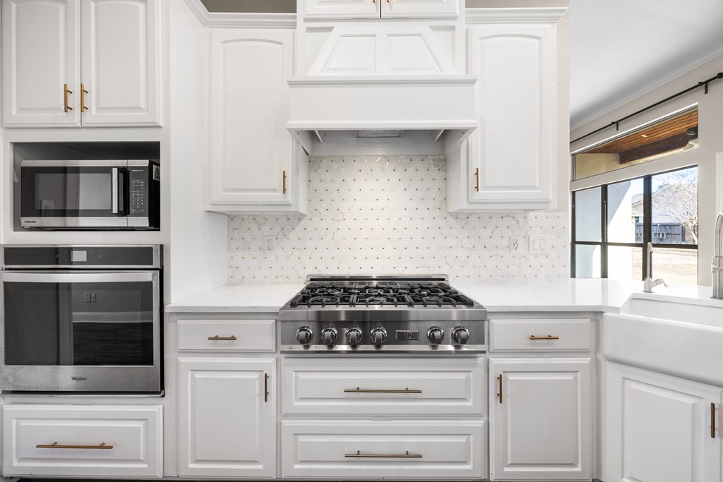2154 Hedgestone