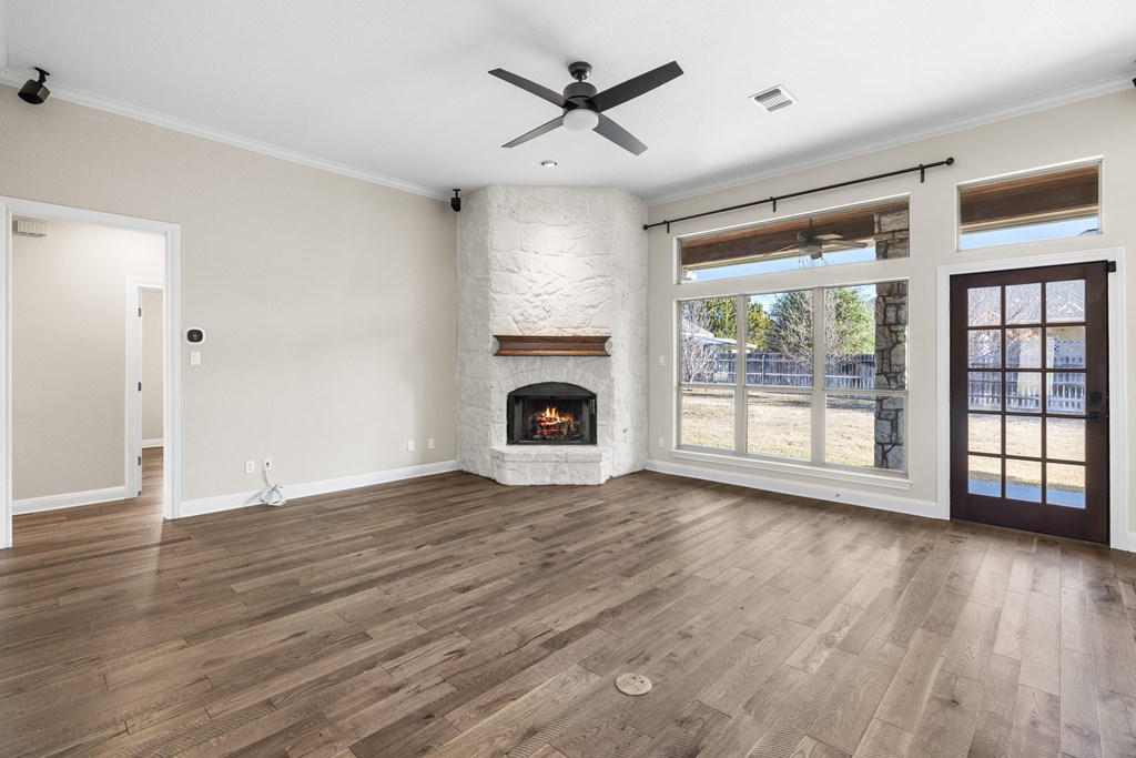 2154 Hedgestone