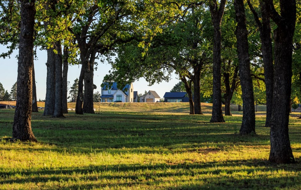 Lot 83 207 Interlaken St.