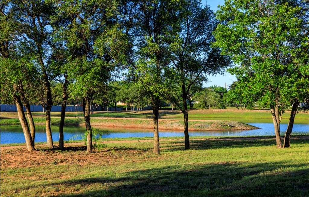 Lot 15 302 Interlaken St.