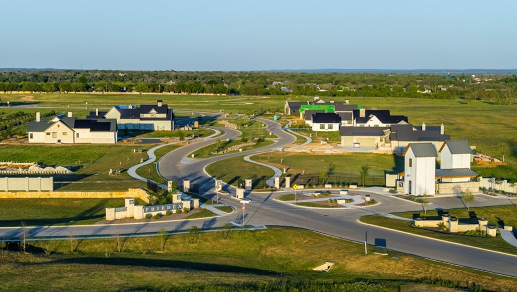 Lot 113 - 502 Interlaken St.