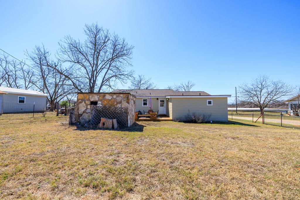 204 Morning Glory Dr