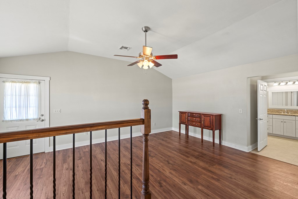 204 Morning Glory Dr