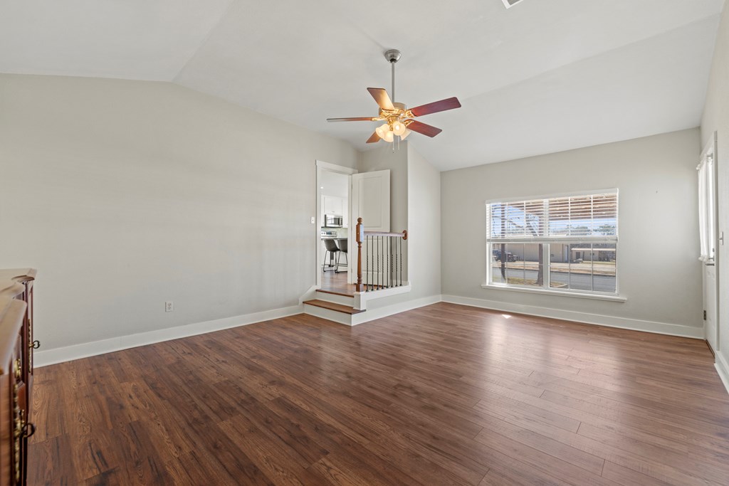 204 Morning Glory Dr