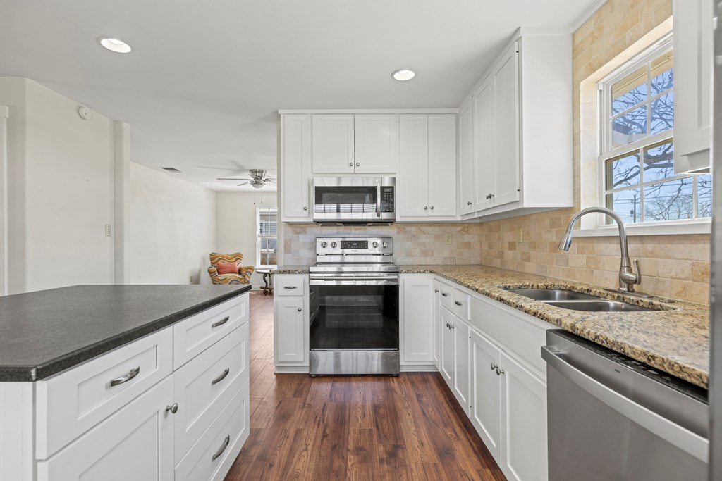 204 Morning Glory Dr