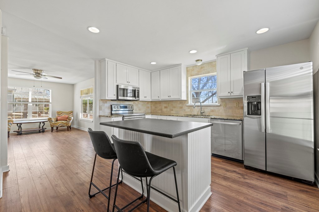 204 Morning Glory Dr