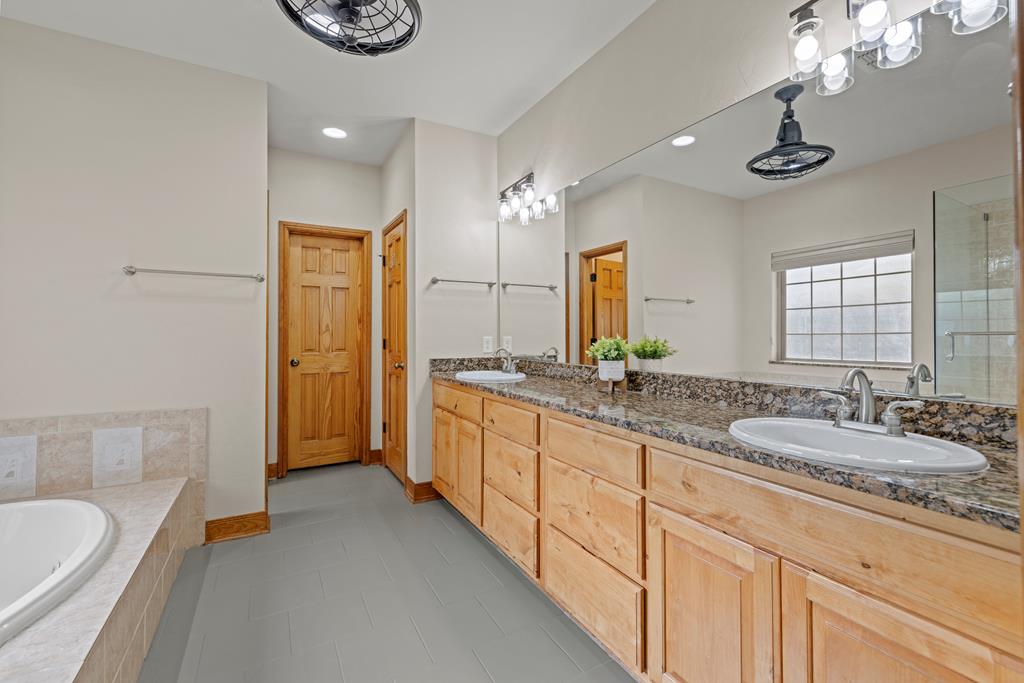 2146 Stone Oak