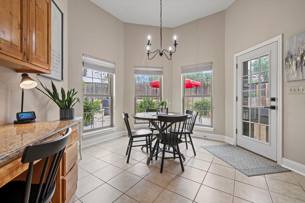 2146 Stone Oak