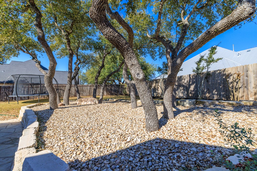 2146 Stone Oak