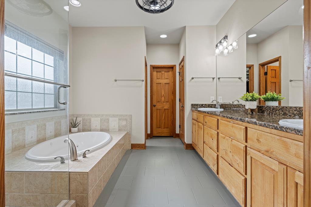 2146 Stone Oak