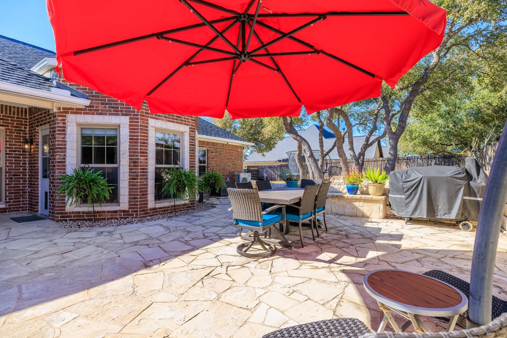2146 Stone Oak