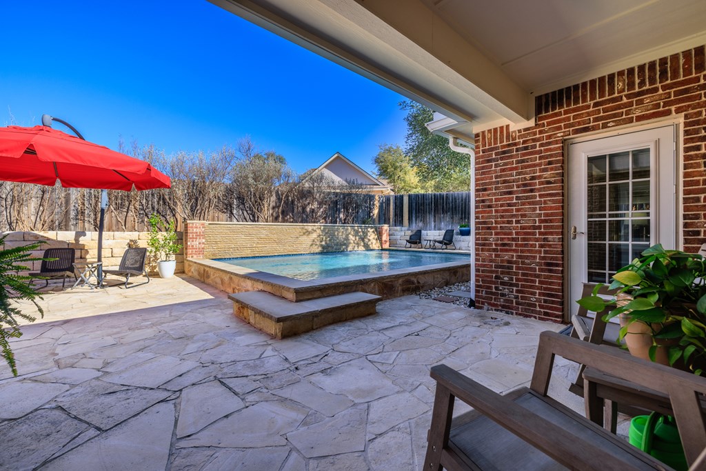 2146 Stone Oak