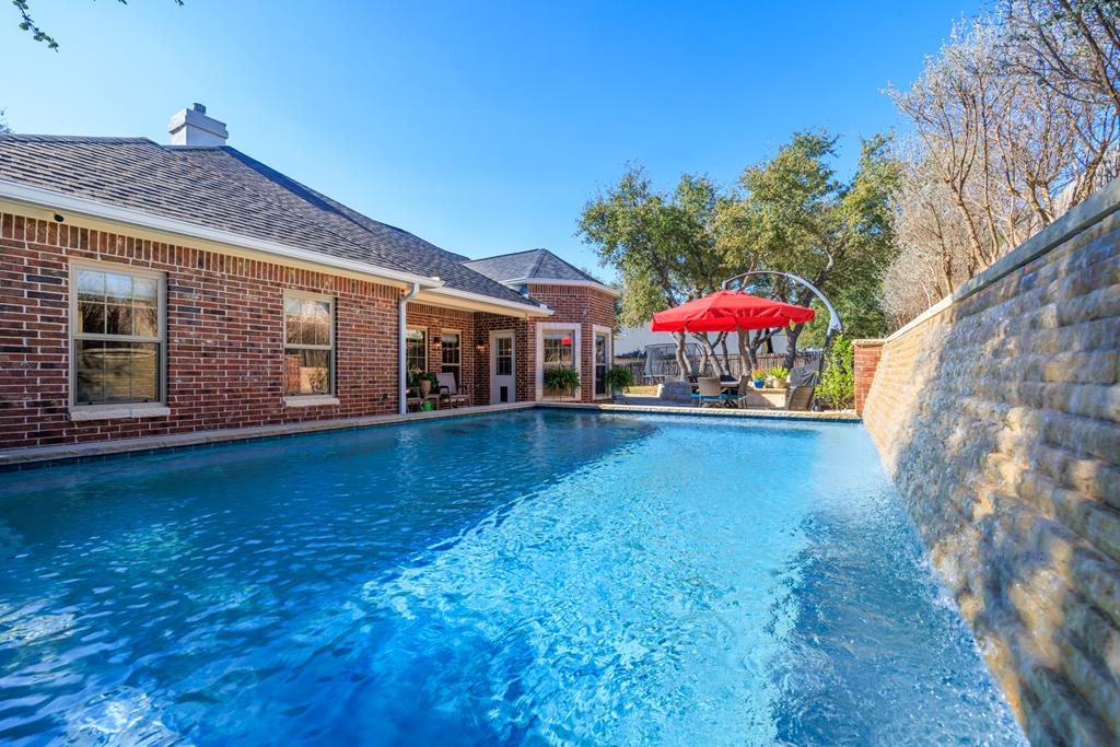 2146 Stone Oak
