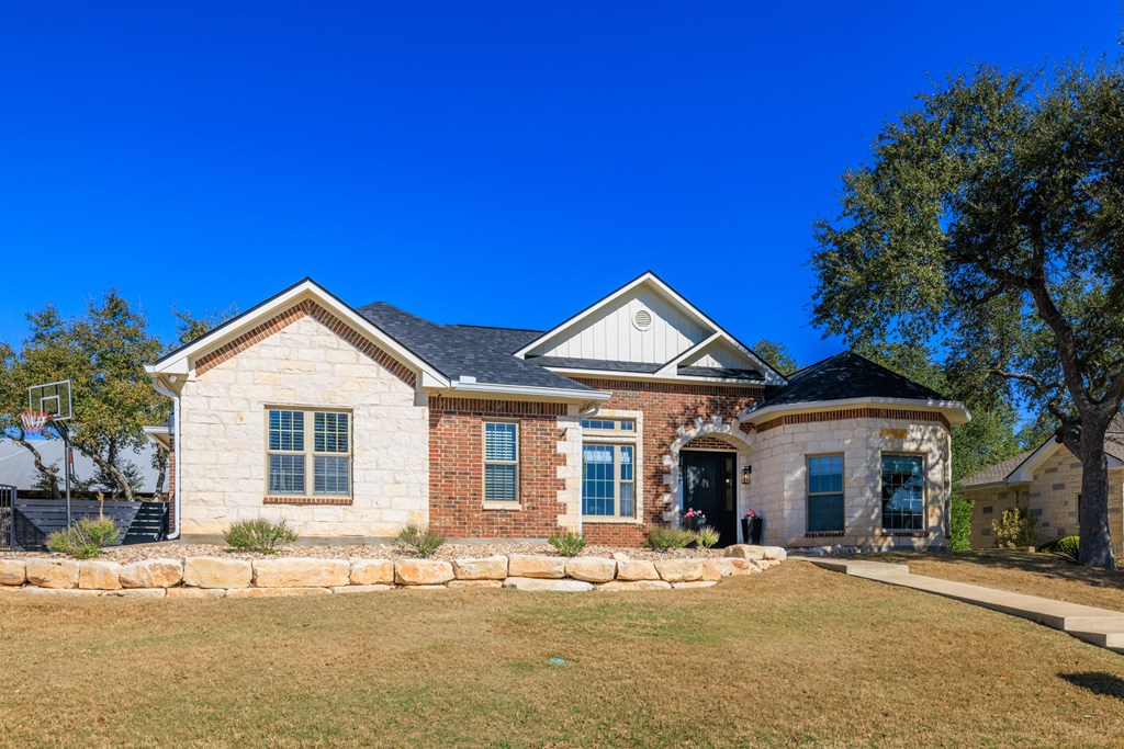 2146 Stone Oak