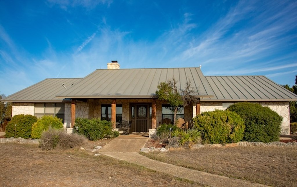 290 Dominion Road