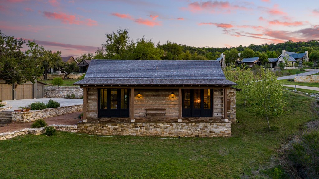 119 Oakview Court