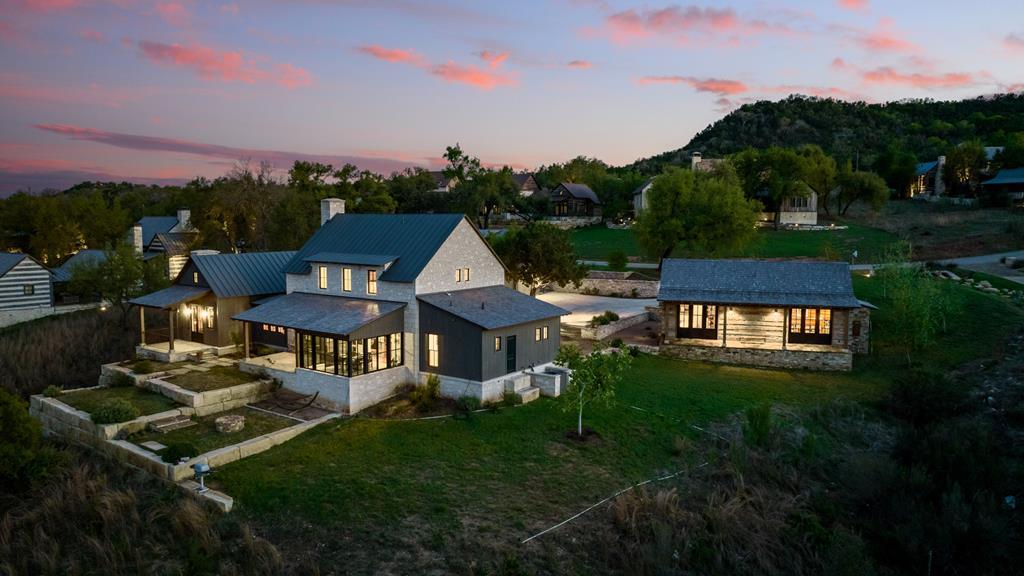 119 Oakview Court