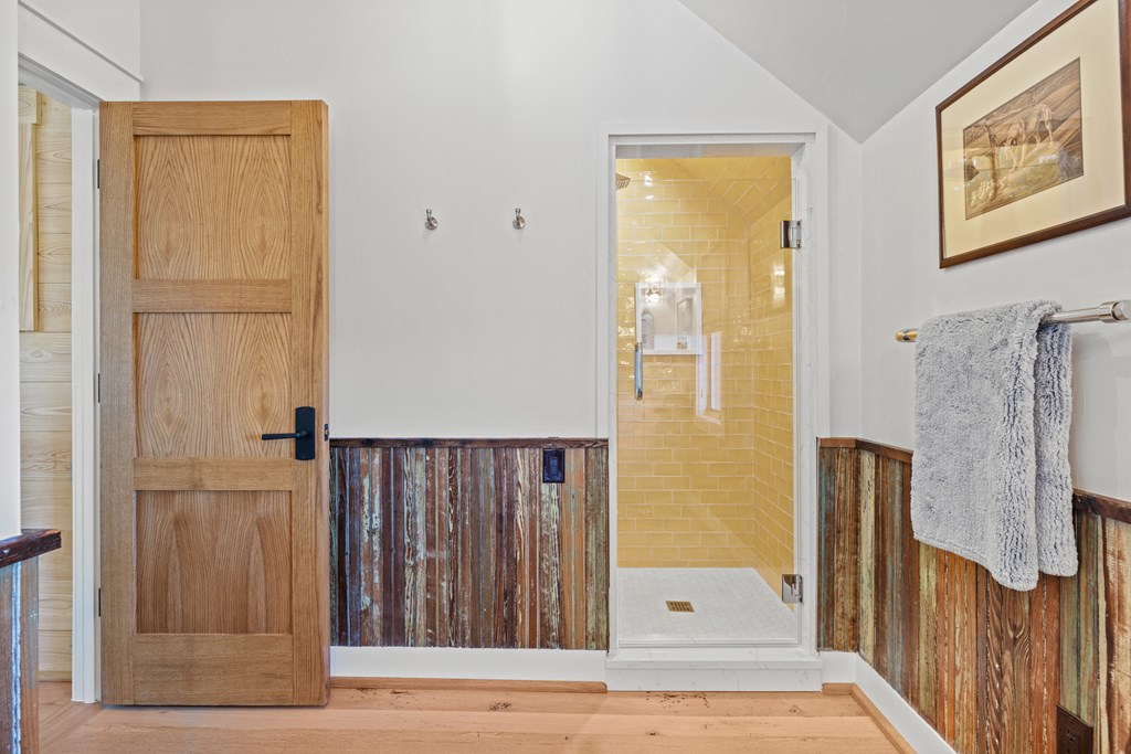 119 Oakview Court