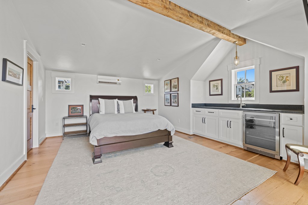 119 Oakview Court