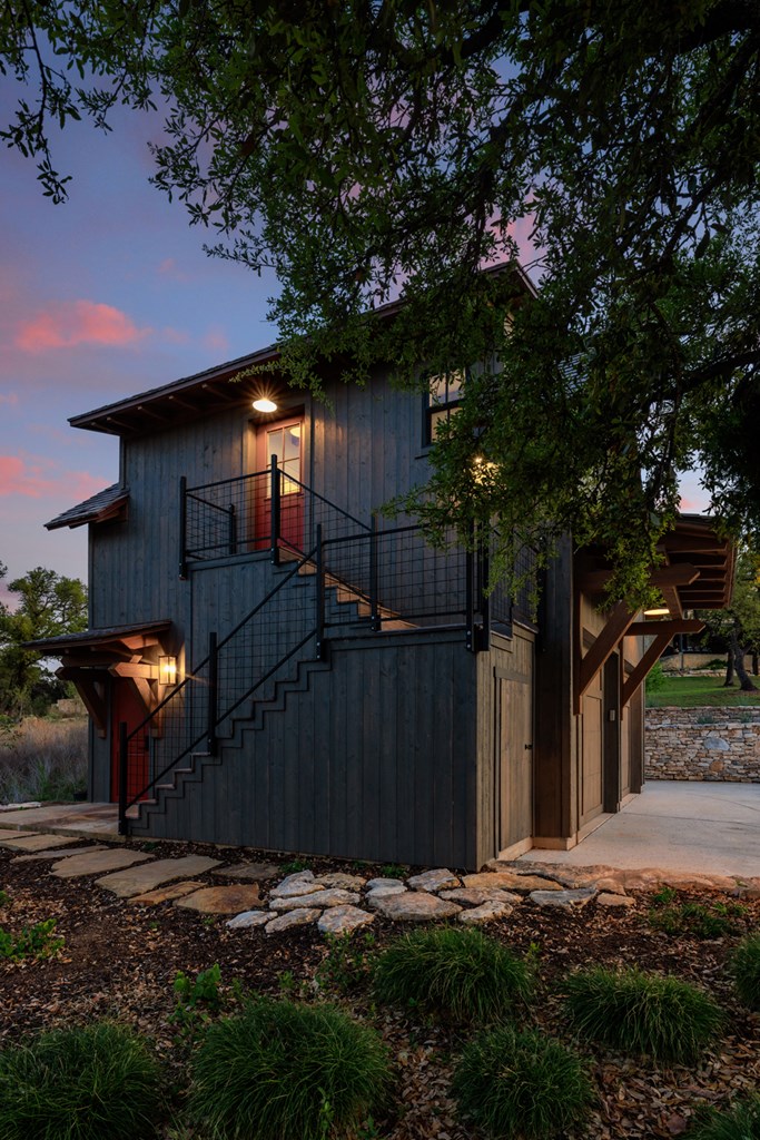119 Oakview Court