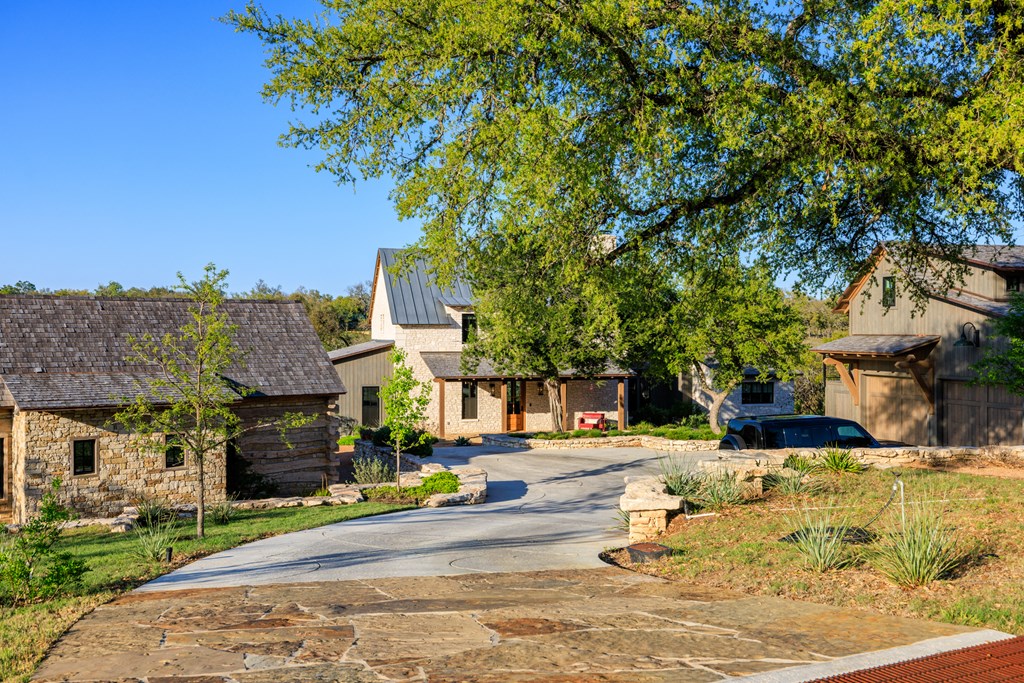 119 Oakview Court