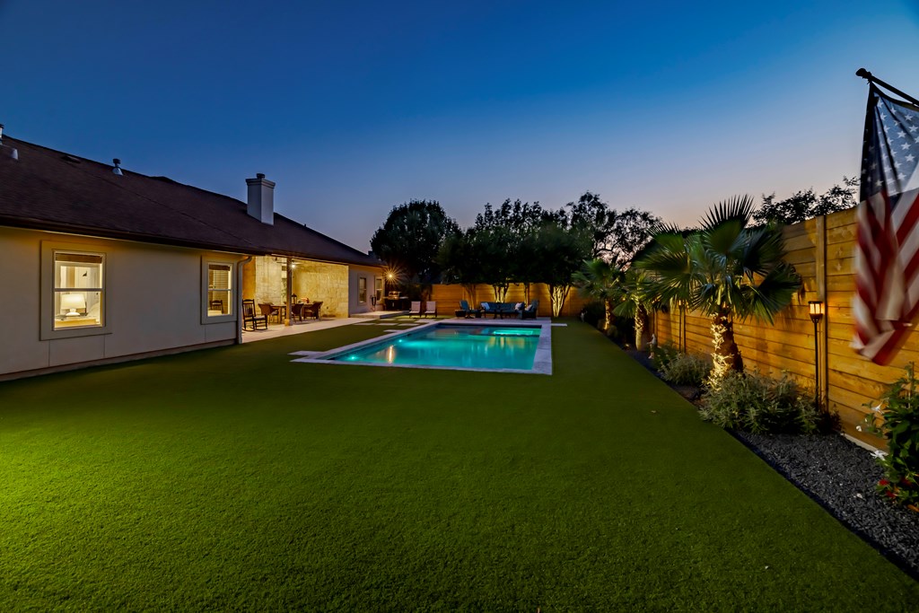 2154 Amberstone