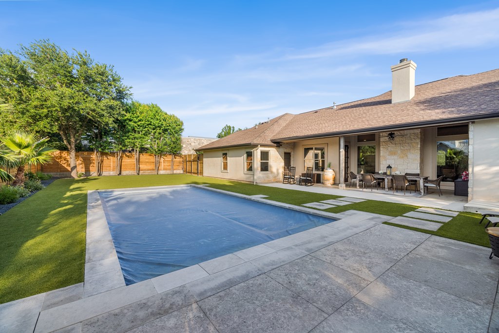 2154 Amberstone