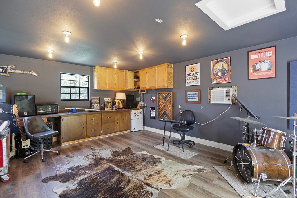 21005 Hickory Bend