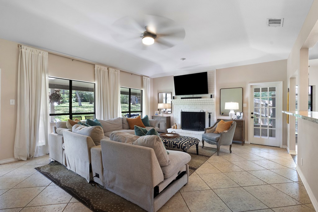 21005 Hickory Bend