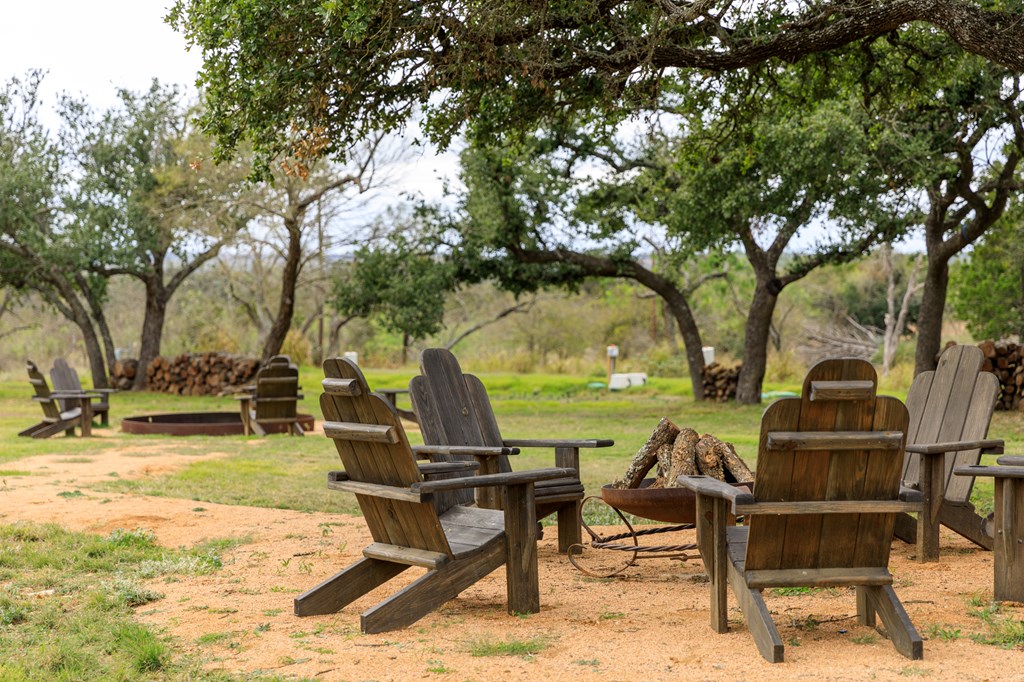 2732 Ranch Rd 1323